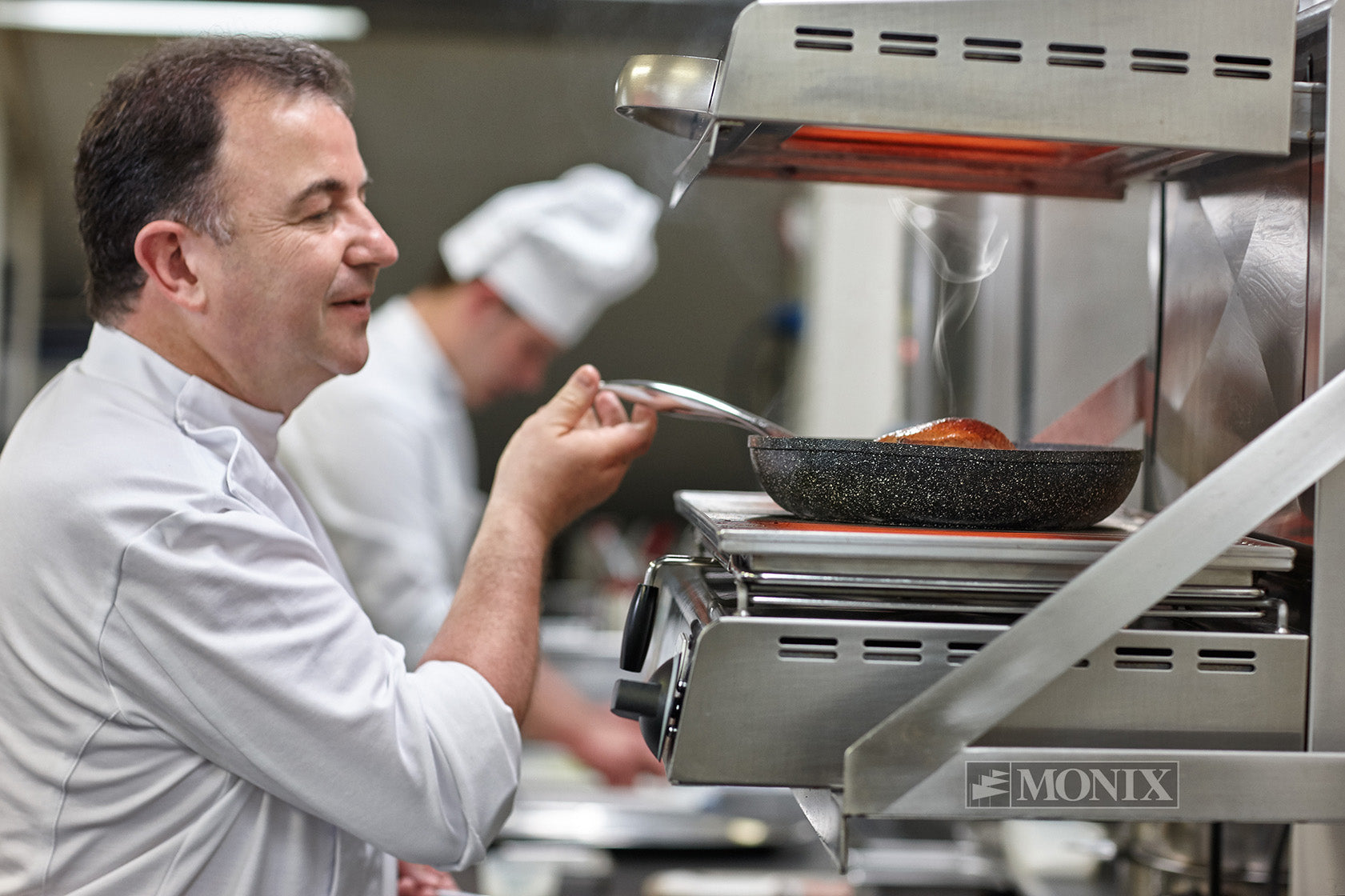 Martín Berasategui cocina con Monix