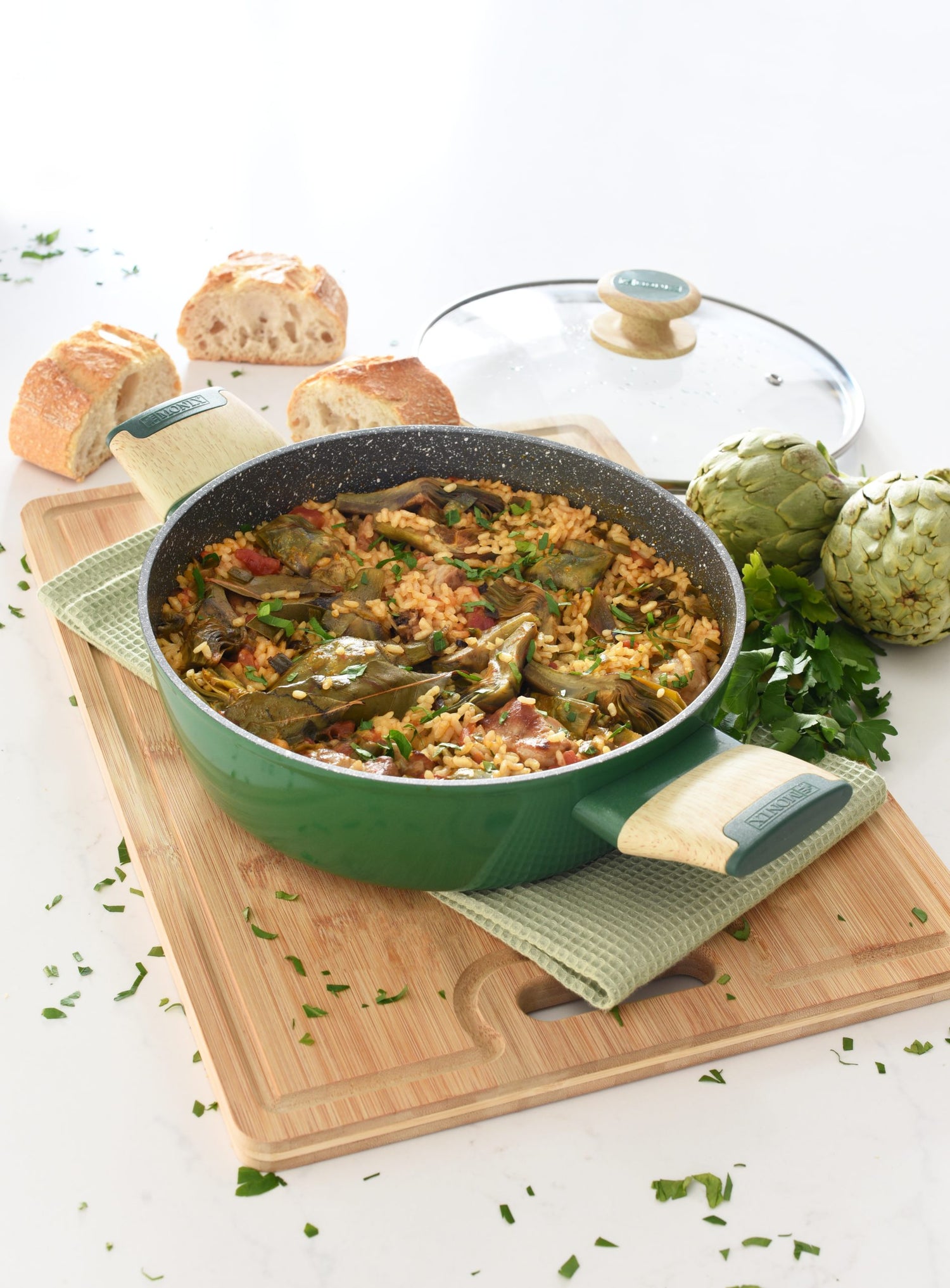 Arroz con alcachofas y pimiento verde