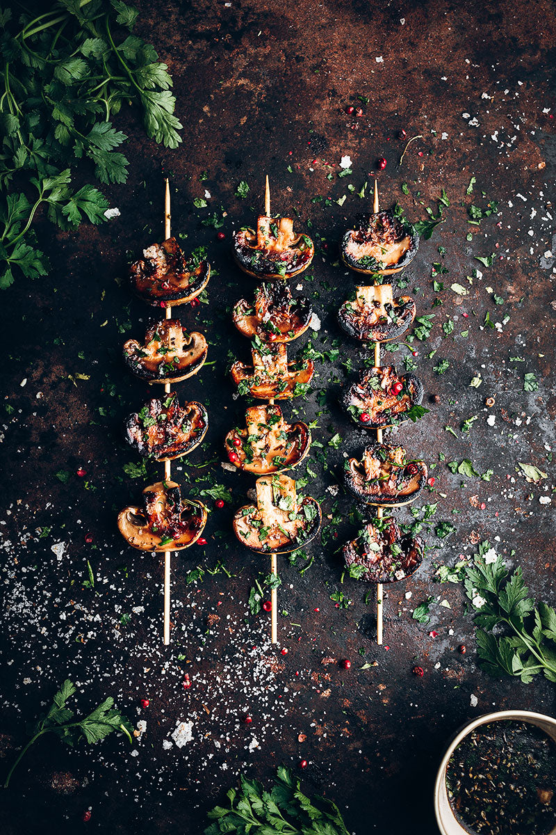 Brochetas de champiñones adobados