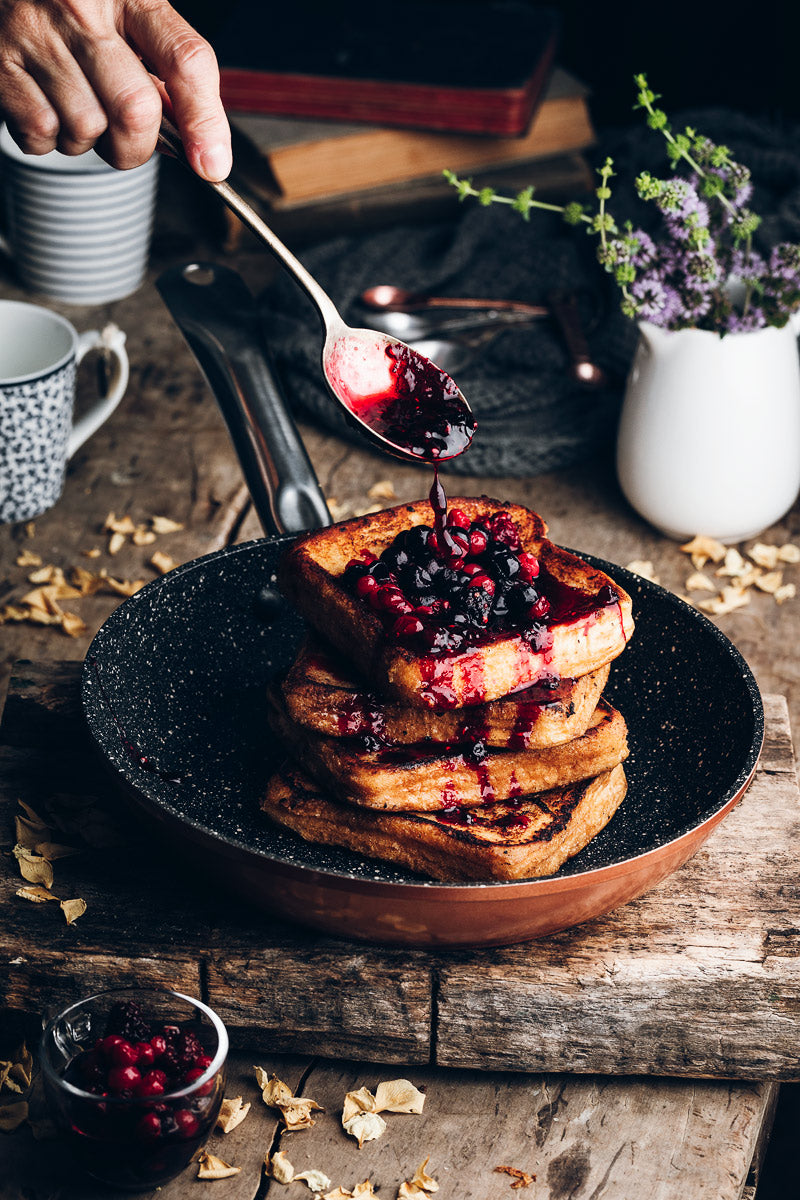 Tostadas francesas con frutos rojos