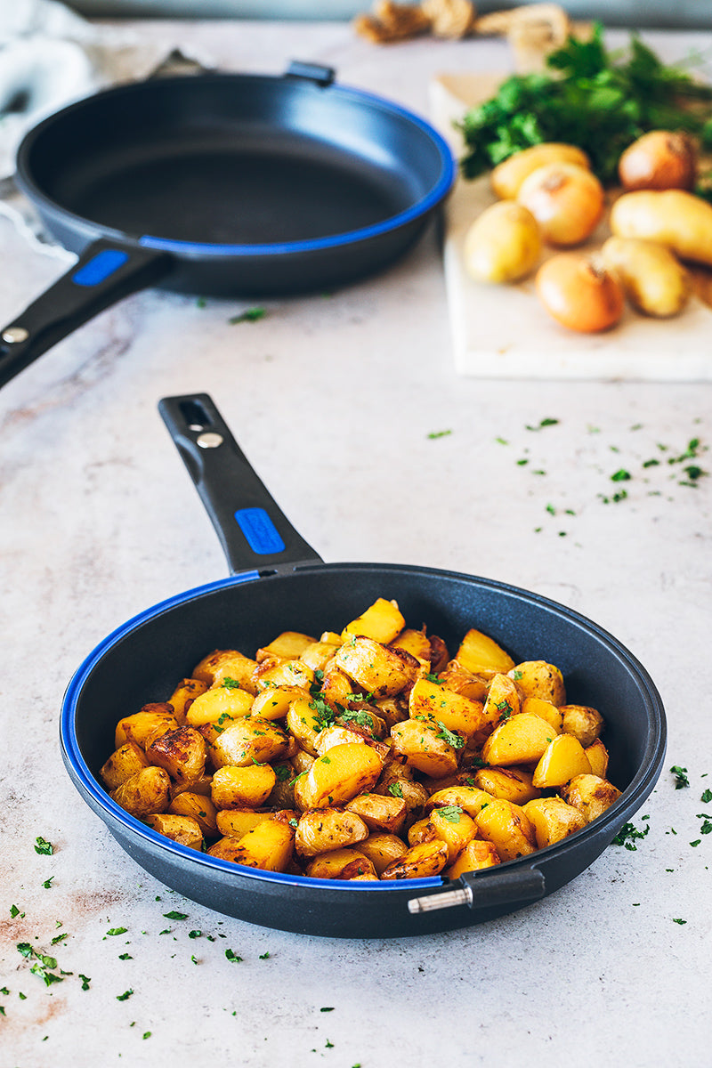 Patatas baby con cebollitas francesas