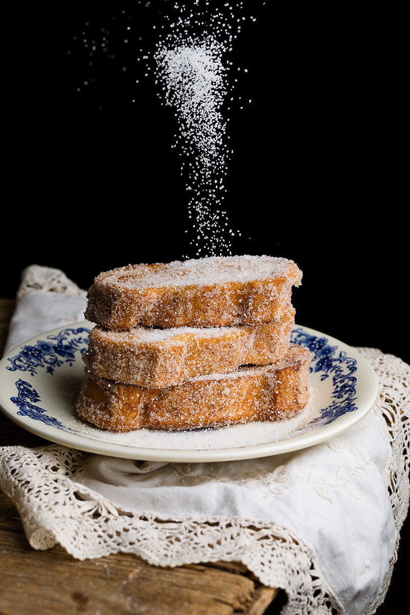 Torrijas con azúcar y canela