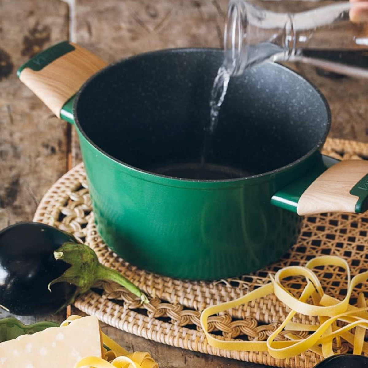 Cacerola alta Amazonia