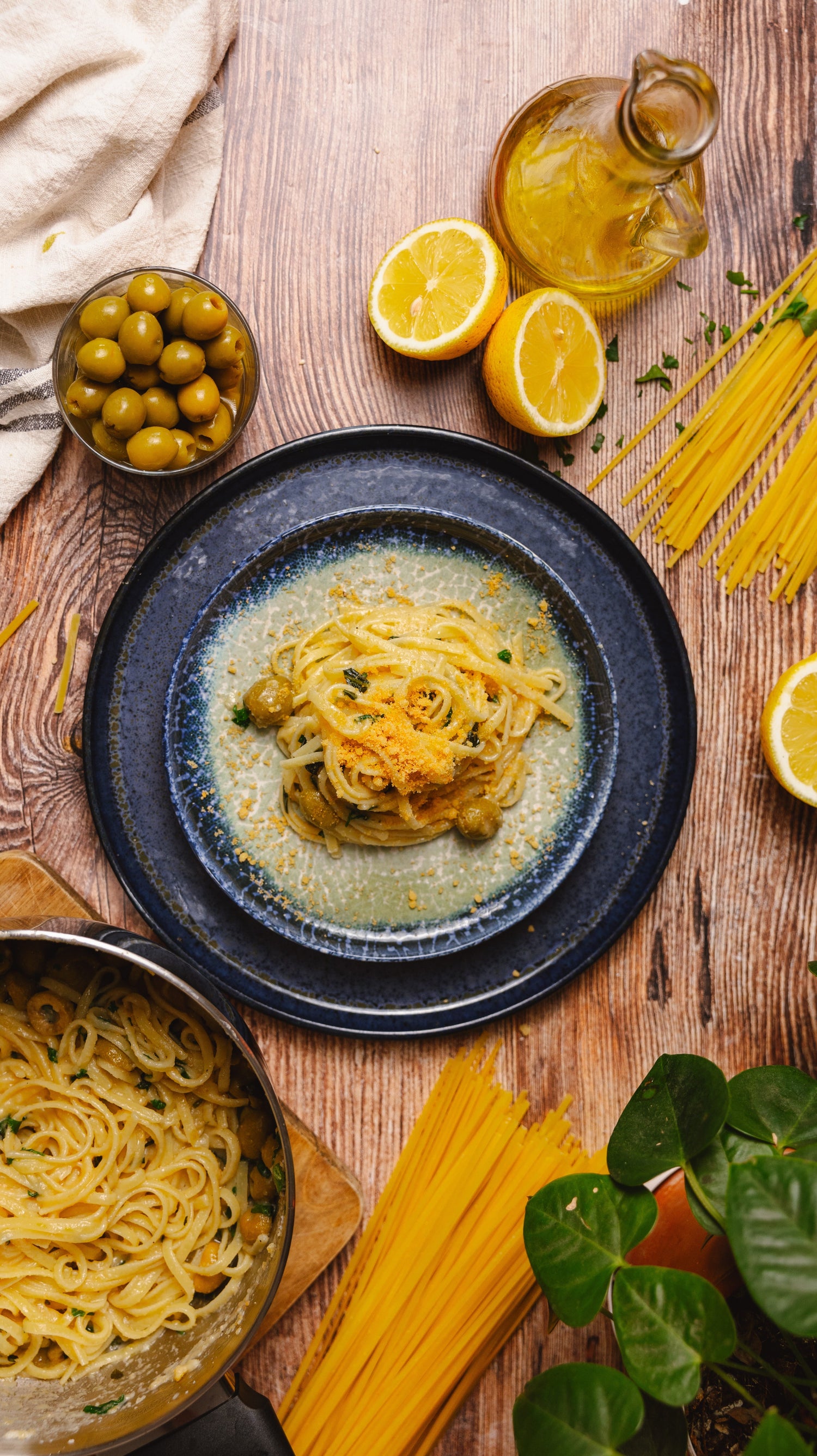 Pasta con aceitunas y toque cítrico: una explosión de sabor y textura