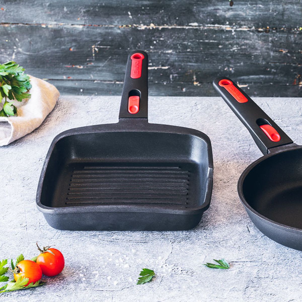 In&Out Ribbed Grill Pan